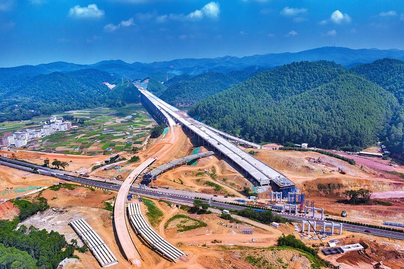 南宁市新增3条国家高速公路 加快推进“三环十五射”高速公路网建设