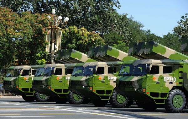 俄媒：中国掌握重型战略导弹车技术 水平超美