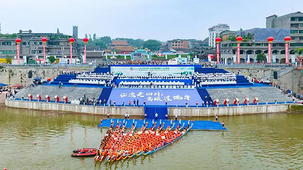 自贡富顺：千方百计拼经济搞建设 奋力冲刺全年目标任务_fororder_龙舟文化旅游活动