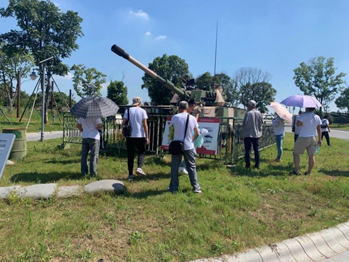 江西南昌县八月湖街道海嘉路社区开展庆“八一” 学习强国知识竞赛活动