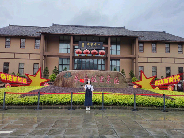 四川农业大学学生前往四川多地开展红色教育实践活动_fororder_实践队员参观朱德故里-供图-四川农业大学