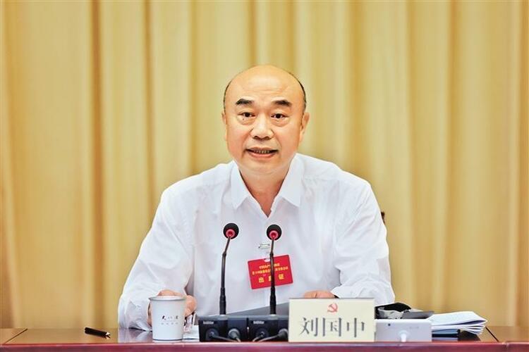 中共陕西省委十四届二次全会在西安举行