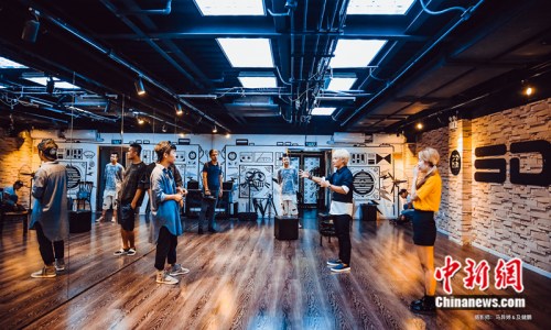 陈志朋:和苏有朋重聚感情好 期待伴侣是平凡人