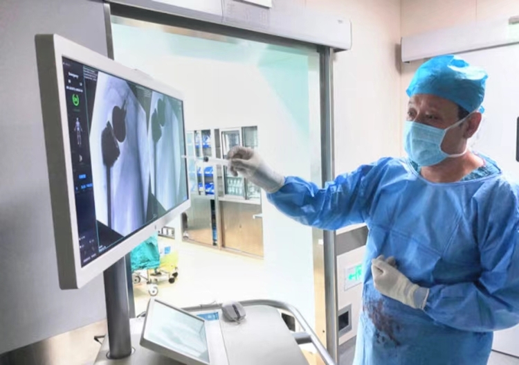 西安市紅會醫院成功完成“3D列印個體化反置式人工全肩關節置換術”_fororder_微信圖片_202208031622531
