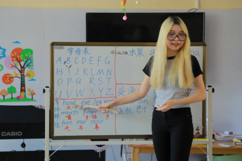 四川农业大学青年：深入乡村社区 启迪孩童智慧