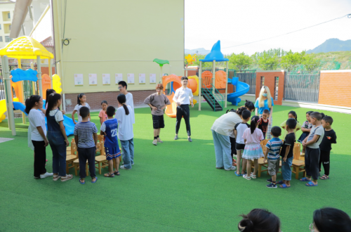 四川农业大学青年：深入乡村社区 启迪孩童智慧