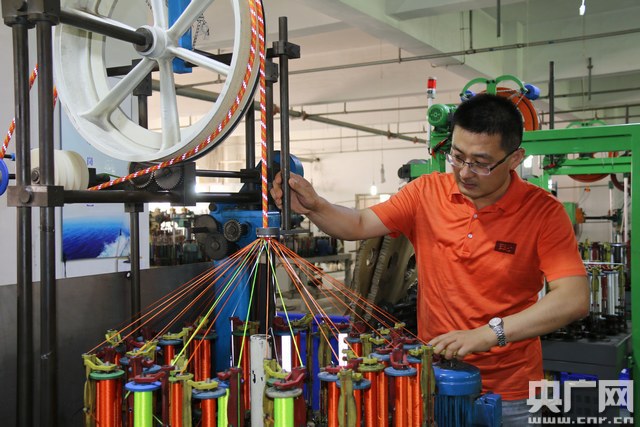 大国工匠：80后制绳技师 创下中国绳缆界四个第一