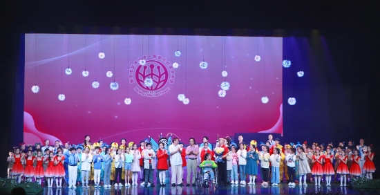 原創兒童音樂劇《蒲公英的種子》在南京市首演_fororder_圖片1