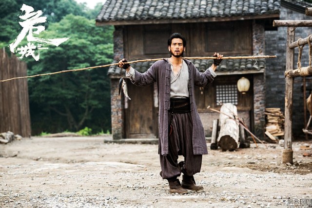 彭于晏《危城》自毀形象求刀疤