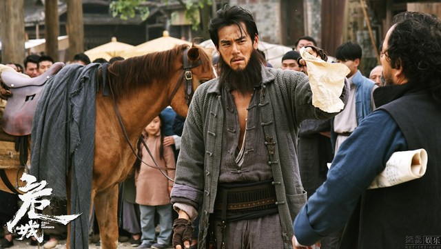 彭于晏《危城》自毀形象求刀疤