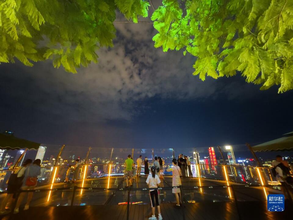 【城市远洋】重庆：山水桥城融入夜生活