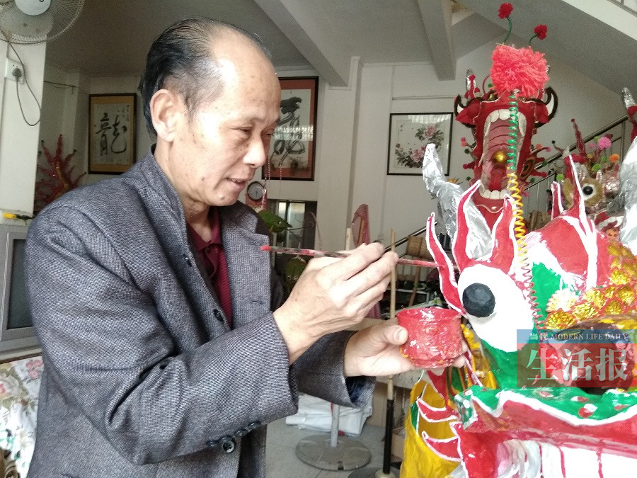 【焦點圖】他是製作炮龍的高手 每年約制30條炮龍 【焦點圖】他是製作炮龍的高手 每年約制30條炮龍