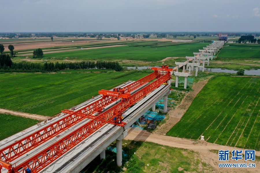 【城市远洋】河南温县：“三伏”天里修大桥