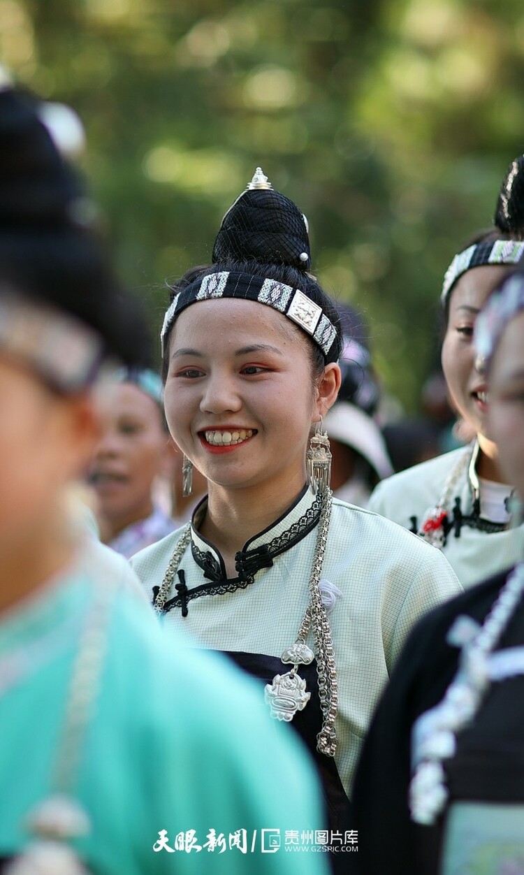 黔东南丹寨：欢乐的“爬坡节”