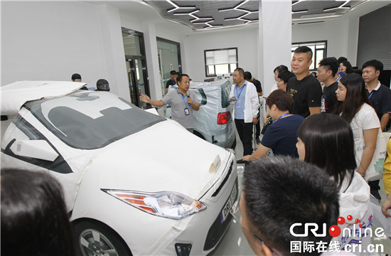 【CRI專稿 列表】重慶機動車強檢試驗場築造汽車品質高地