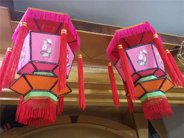 傳承民俗文化 點亮“失落”的福州花燈