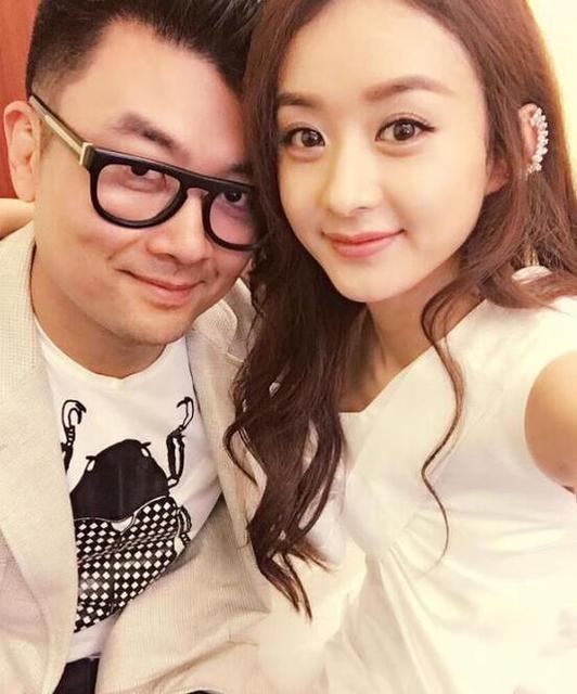 赵丽颖与经纪人贴面亲密合影 打翻粉丝醋坛子_娱乐_腾讯网