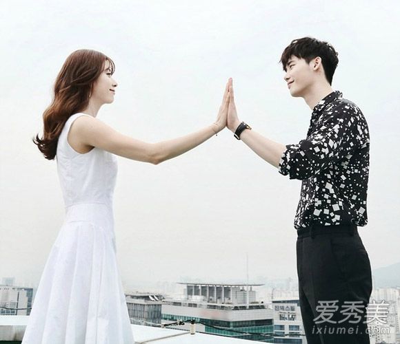 《W》首播收視高 女主韓孝珠也是引領韓式髮型的女人