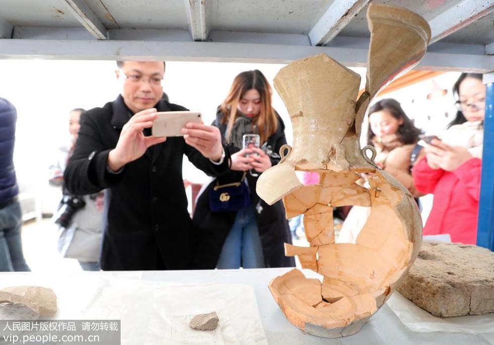 宁波考古发现：鄞县故城出土标本与建筑构件300余件