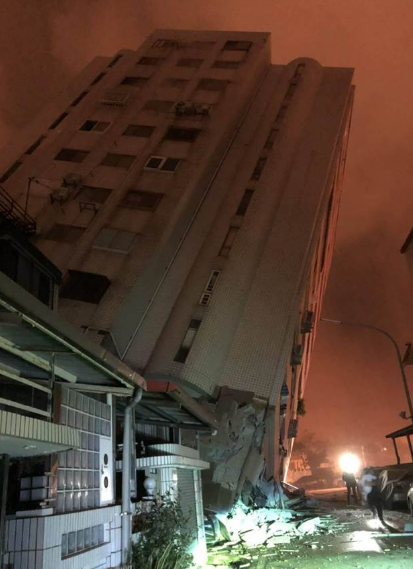 台花莲地震已致2人遇难200余人受伤
