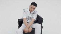 许魏洲黑白涂鸦封面写真曝光
