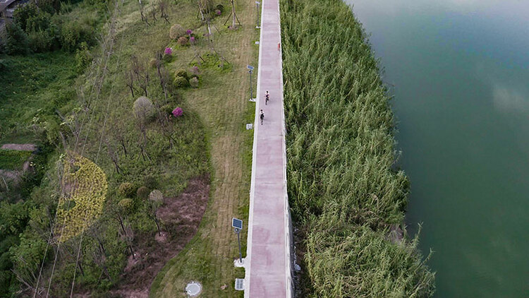 自贡沿滩：生态河道“长廊” 铺就绿色釜溪“画卷”_fororder_2釜溪河邓太段河道