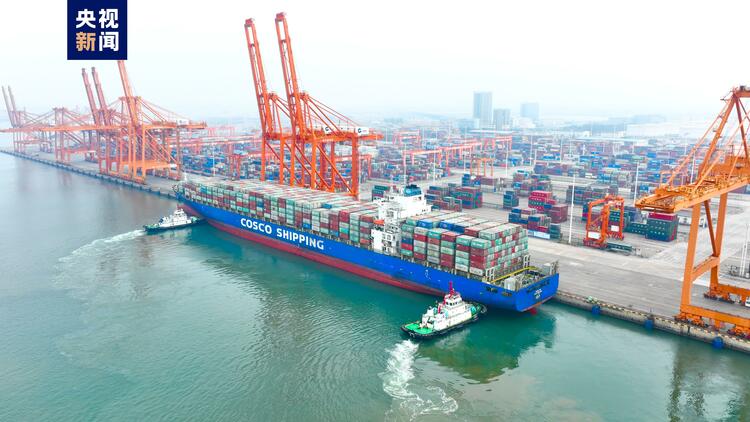 今年前8月西部陆海新通道班列运输货物近50万标箱