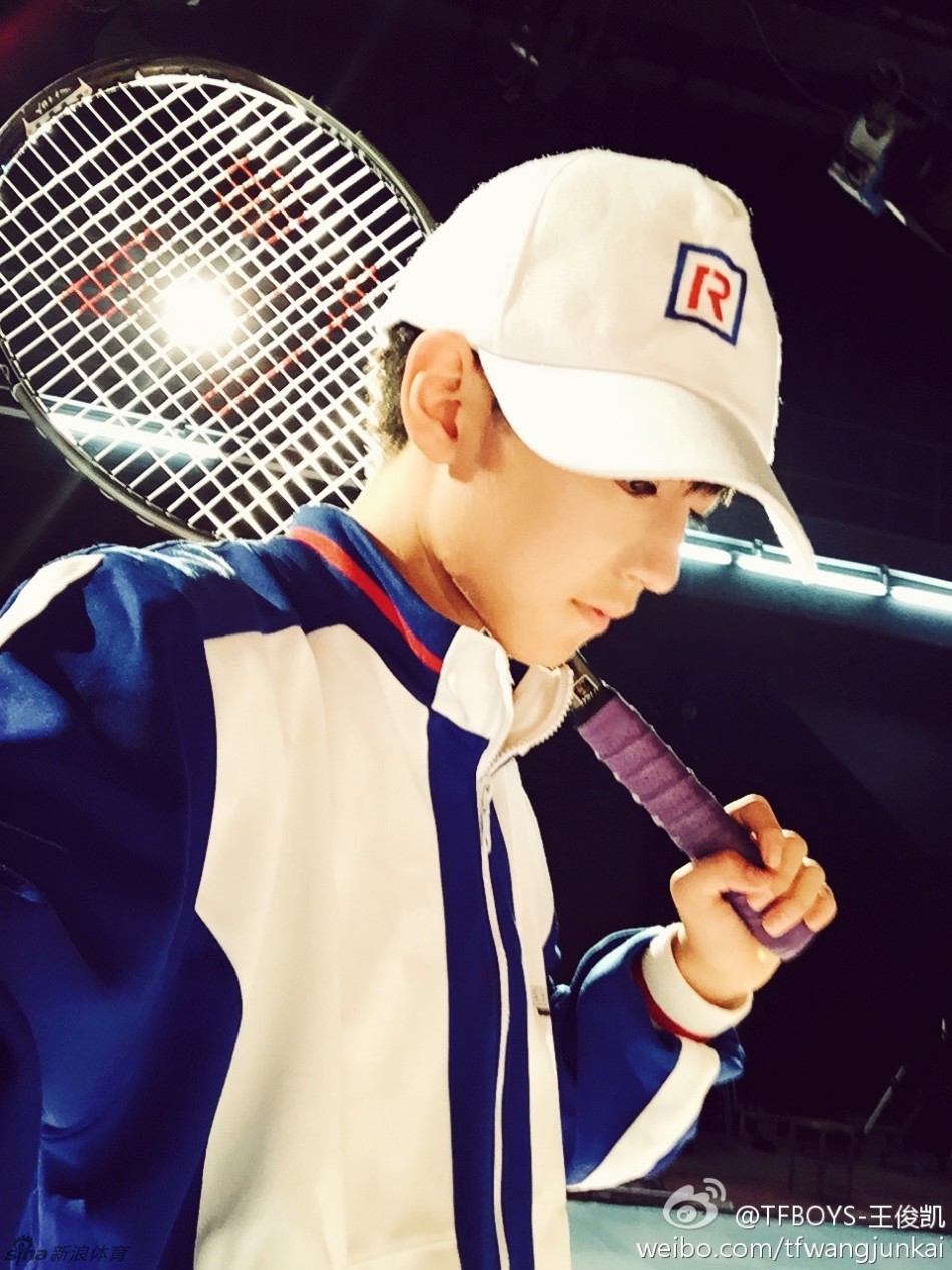 这才是"网球王子"！TFBOYS网球写真集
