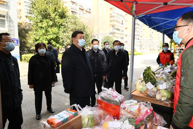 首页>滚动>正文(2020年3月10日,习近平总书记在武汉东湖新城社区生活