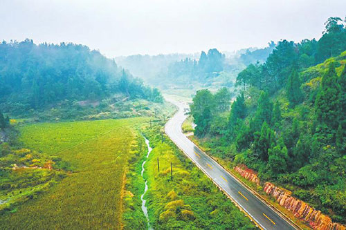 自贡市贡井区“四好农村路”助力乡村振兴_fororder_高黎路一段