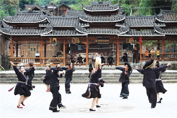 华熙云中：“云中黔歌”6000公里采风深入贵州 推动多民族文化传承