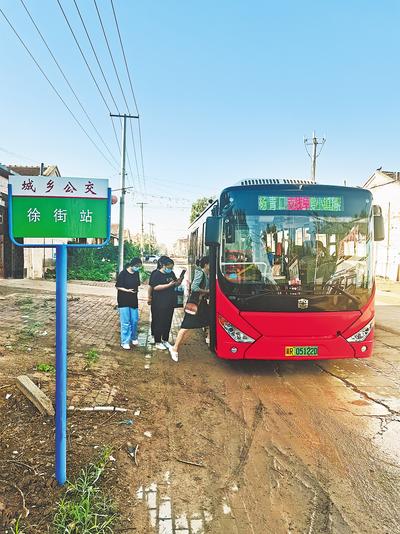 廊坊推进农村客运班线公交化改造 农民家门口有了公交车