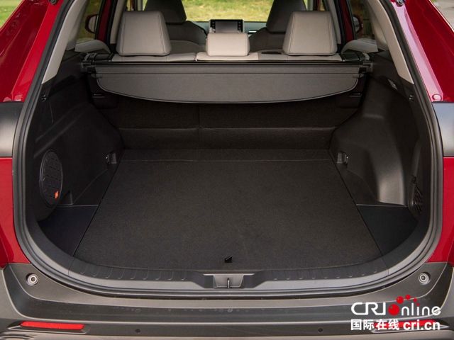 汽车频道【焦点轮播图】“机能重组打破格局”一汽丰田全新RAV4荣放的积累与蜕变