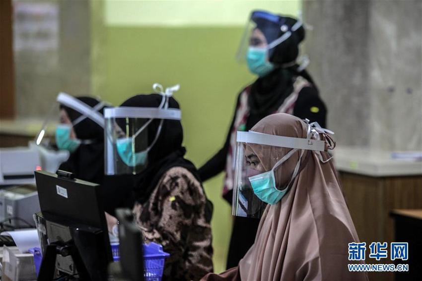 Ekonomi Indonesia Timbul Pertumbuhan Minus_fororder_yinni10