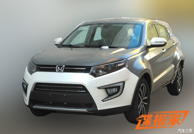 内饰细节存变化 新款驭胜S330谍照曝光