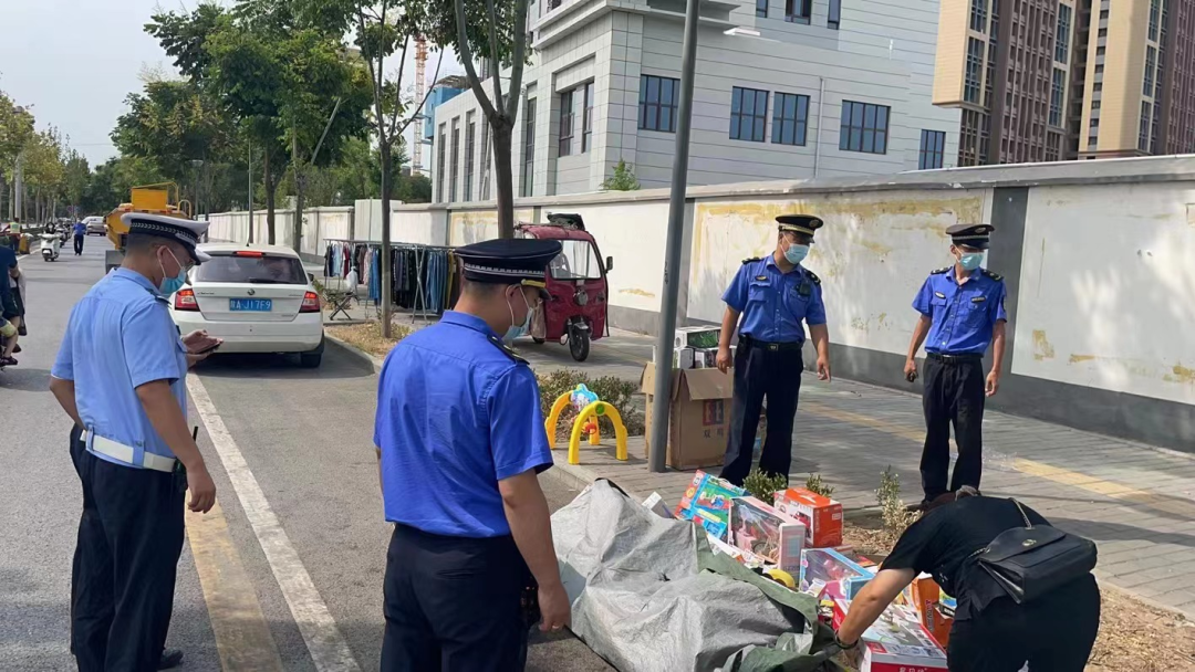 西安市未央区：别样“城管蓝”“疫”线守护万家灯火_fororder_微信图片_20220825094119