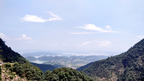 西海大峡谷：庐山西海边的森林公园