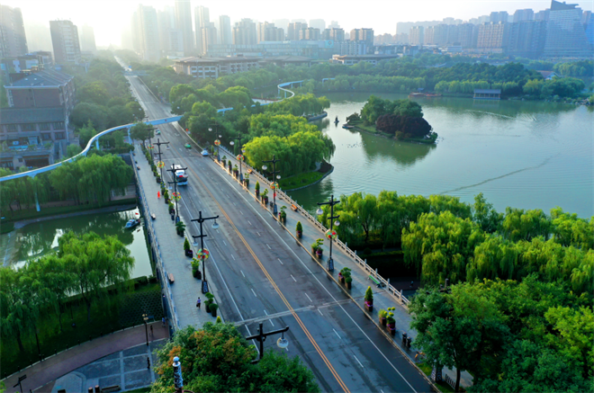 西安“最佳路段” 曲江新区两条路实力上榜_fororder_微信图片_20220825102857