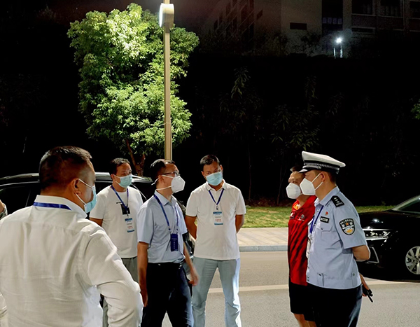 宜宾三江新区城乡融合发展局：深入“疫”线 决胜三江_fororder_检查方仓隔离点交管管制情况-摄影-刘兵