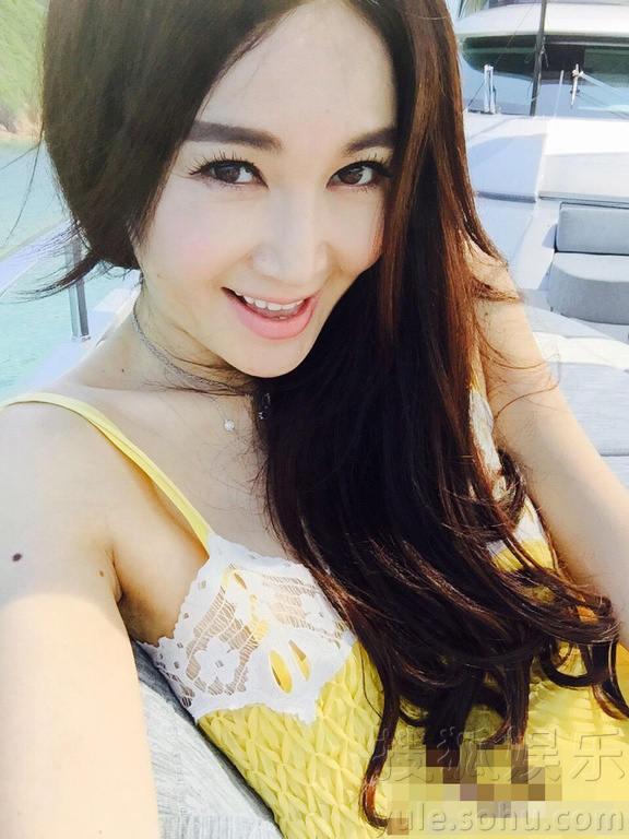 50岁温碧霞穿比基尼真实身材意外曝光