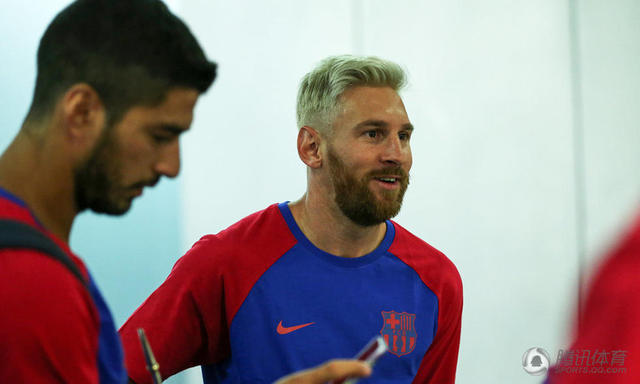 (function(){
    var bp = document.createElement('script');
    bp.src = '//push.zhanzhang.baidu.com/push.js';
    var s = document.getElementsByTagName("script")[0];
    s.parentNode.insertBefore(bp, s);
})();