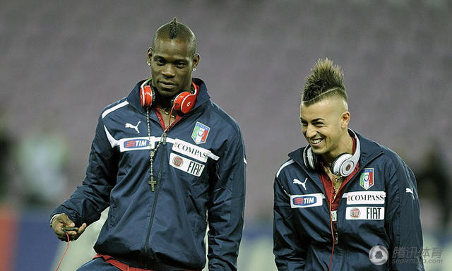 (function(){
    var bp = document.createElement('script');
    bp.src = '//push.zhanzhang.baidu.com/push.js';
    var s = document.getElementsByTagName("script")[0];
    s.parentNode.insertBefore(bp, s);
})();