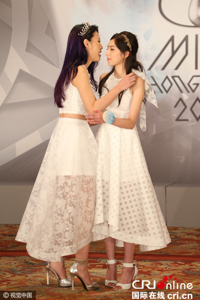 2016香港小姐20强出炉! 现场气氛紧张港姐佳丽落泪