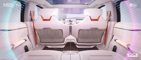 软件定义汽车 长安CD701原型车亮相_fororder_image006