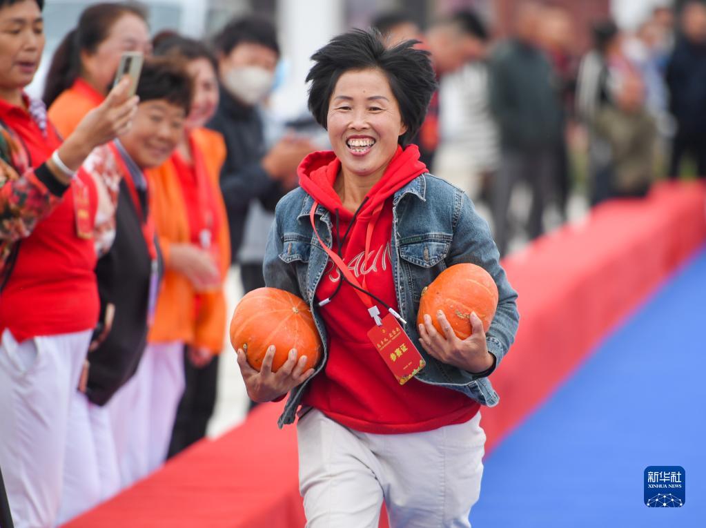 內蒙古舉行“中國農民豐收節”慶祝活動