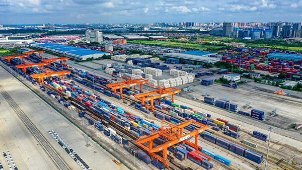 成都國際鐵路港 供圖 成都市青白江區委宣傳部近年來,在中國自貿試驗