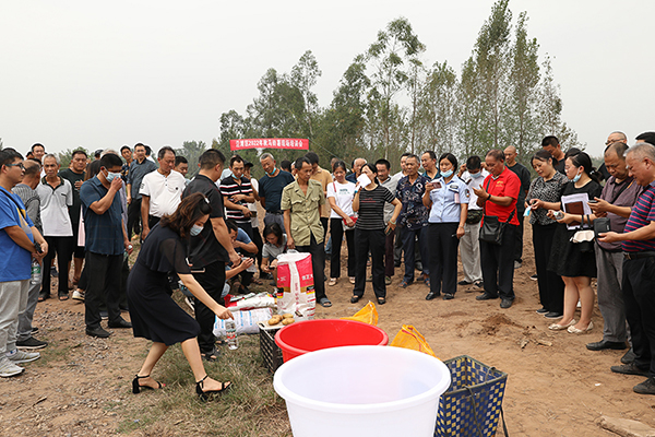 自贡沿滩：抓好晚秋粮食生产 确保全年粮食增产增收_fororder_观摩学习现场