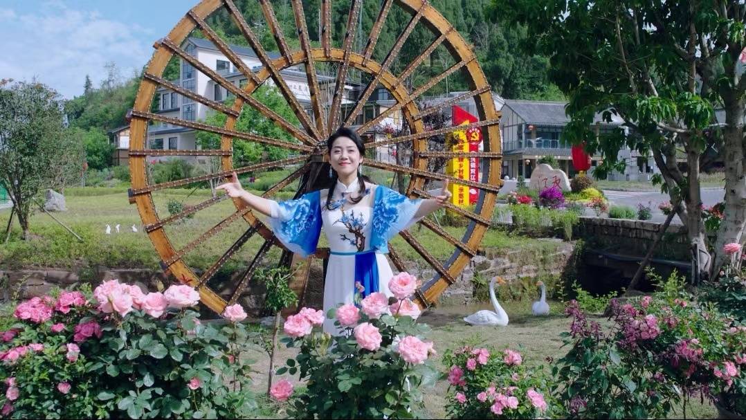 （转载）青年歌唱家文欣演唱的《我家门前有条江》MV对外发布 歌唱陈子昂故里