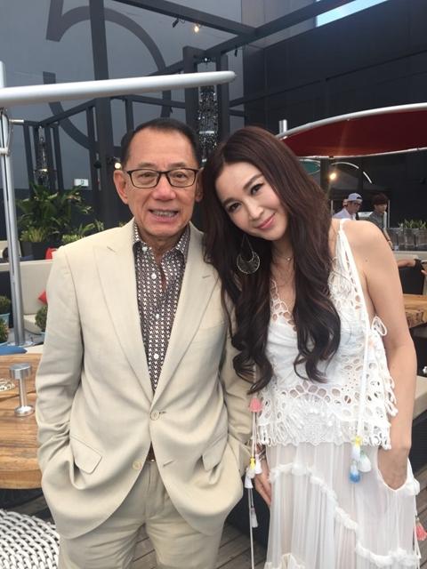 温碧霞与杨受成[编辑:赵丹丹]