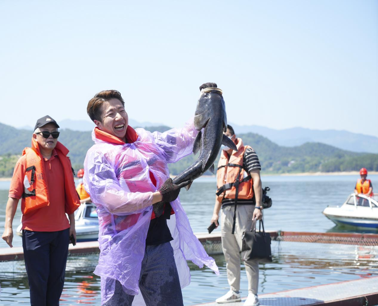 山水相逢“皖美”发现 外国网红博主打卡锦绣安徽生态之美_fororder_3